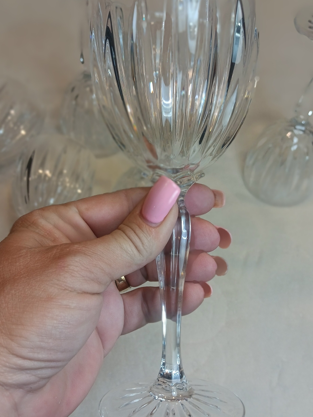Cristal d'Arques-Durand Set of 8 "Classic" Wine Glasses - Picture 8 of 10